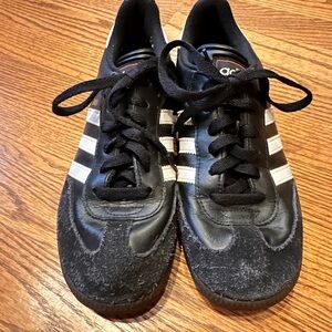 Girls 5.5 Black Adidas Samba’s